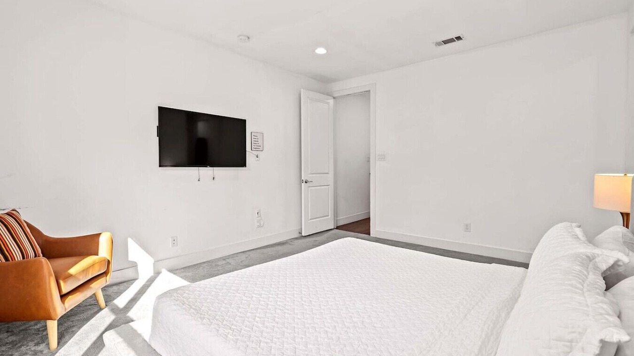 Photo of Bedroom in Old East Dallas