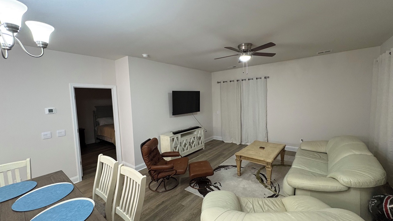 Photo of Livingroom in Port Wentworth