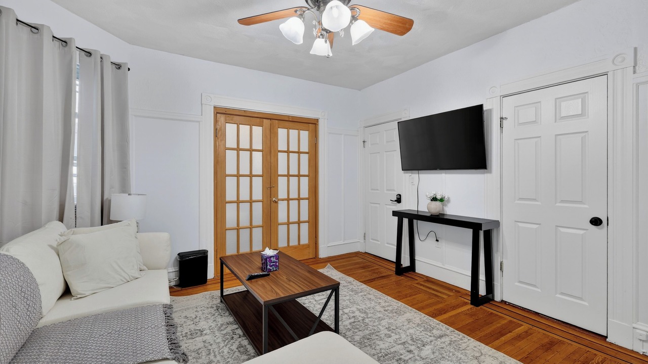 Photo of Livingroom in Malden