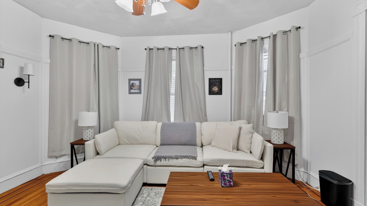Photo of Livingroom in Malden