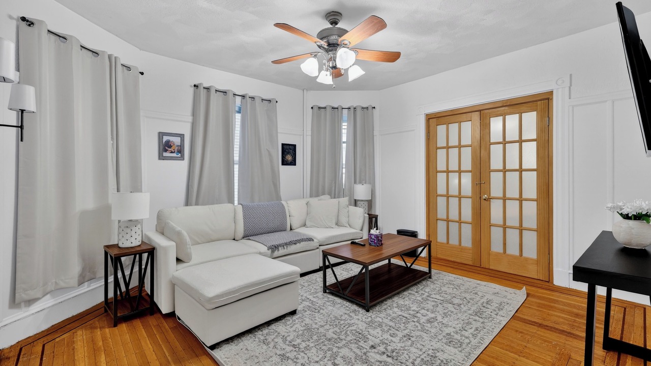 Photo of Livingroom in Malden