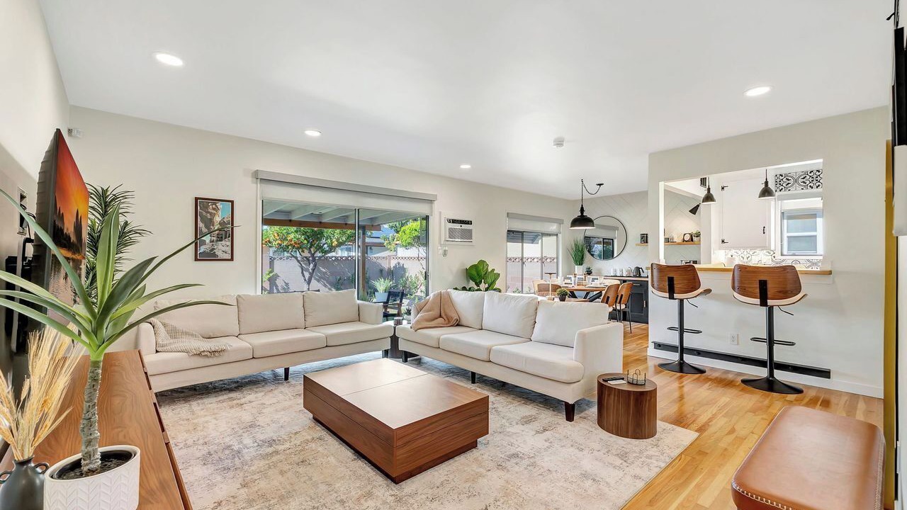 Photo of Livingroom in Norwalk