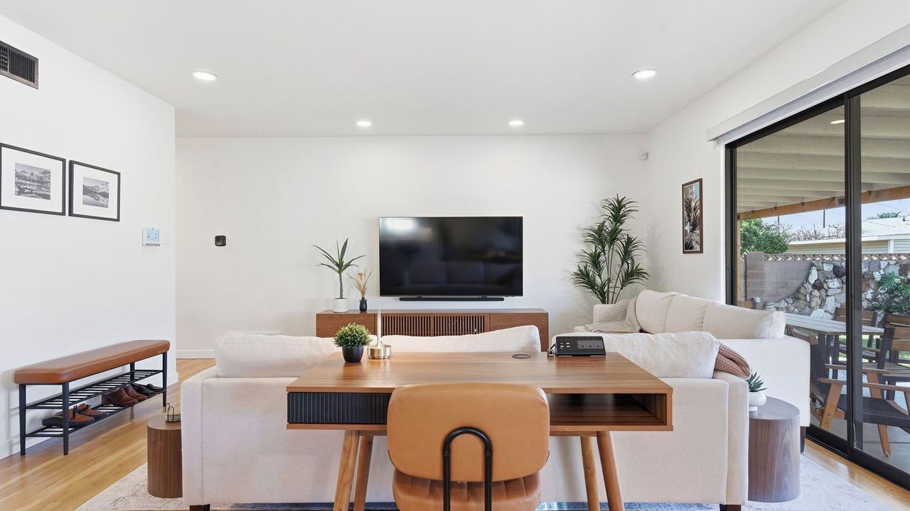 Photo of Livingroom in Norwalk