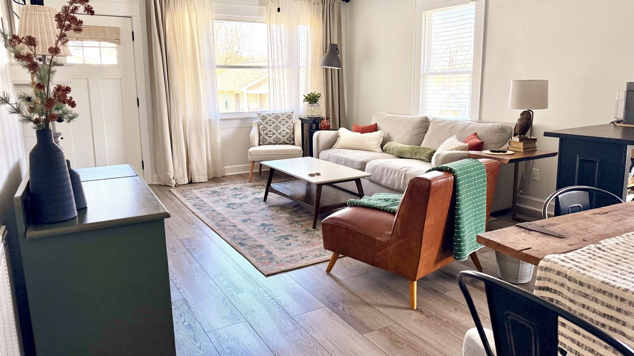 Photo of Livingroom in Knoxville