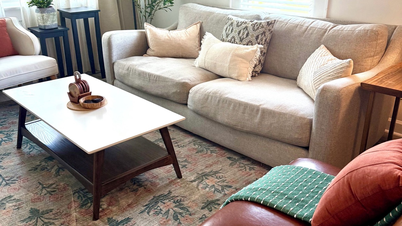 Photo of Livingroom in Knoxville