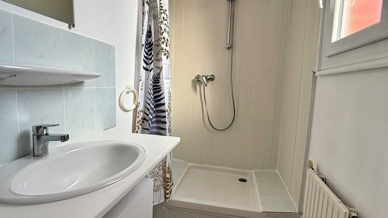 Photo of Bathroom in Saint-Acheul