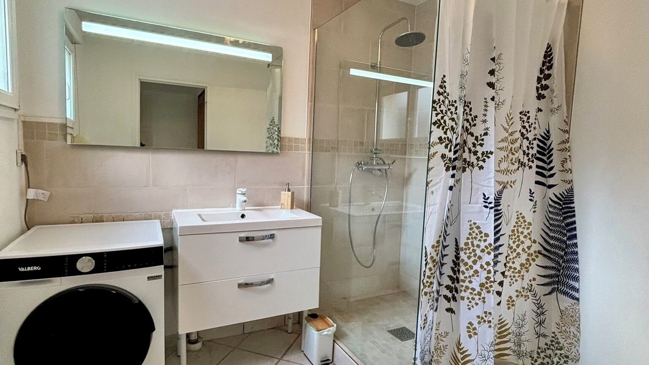 Photo of Bathroom in Saint-Acheul