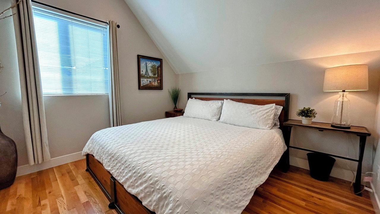 Photo of Bedroom in Cole