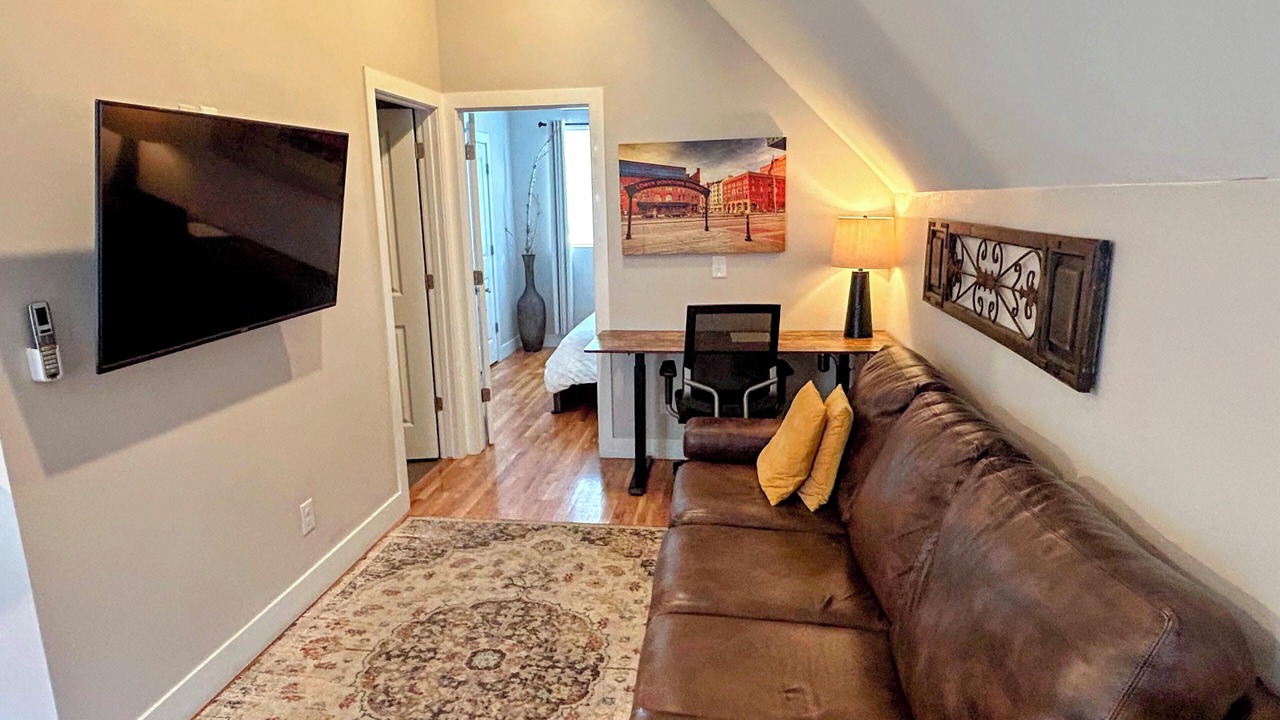 Photo of Livingroom in Cole