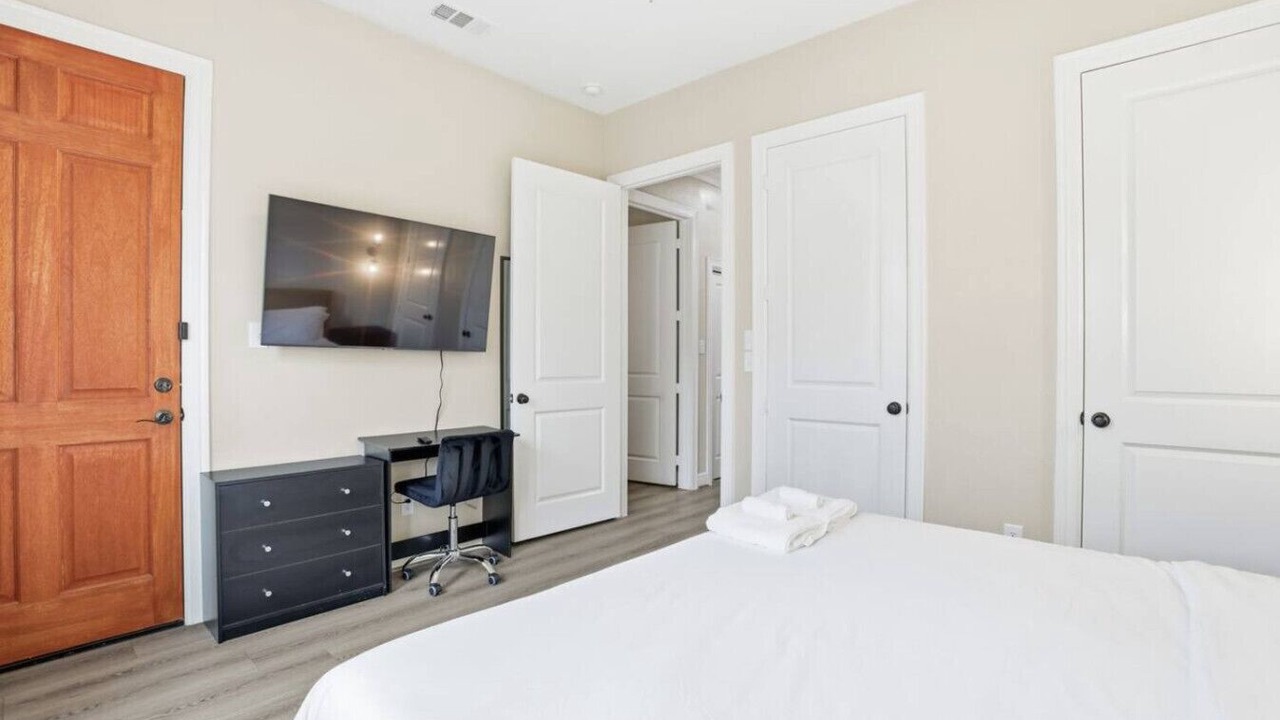 Photo of Bedroom in Greater Fondren Southwest