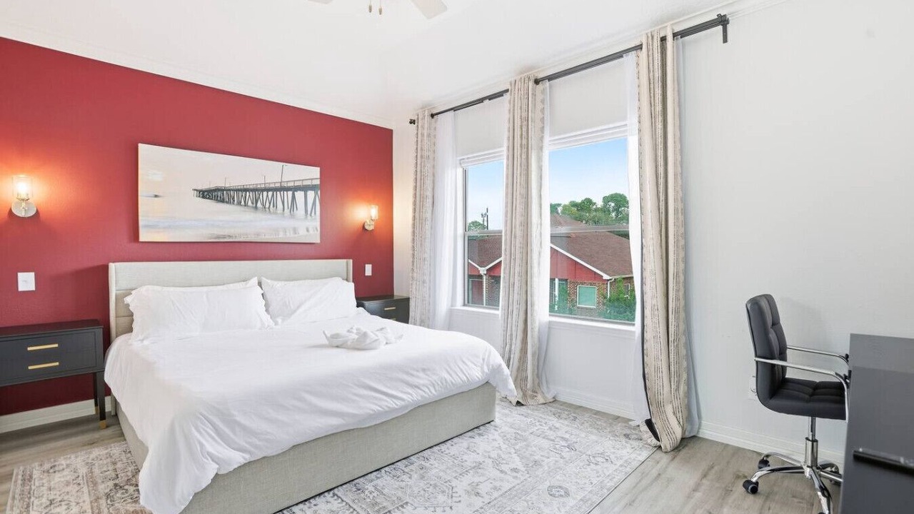 Photo of Bedroom in Greater Fondren Southwest