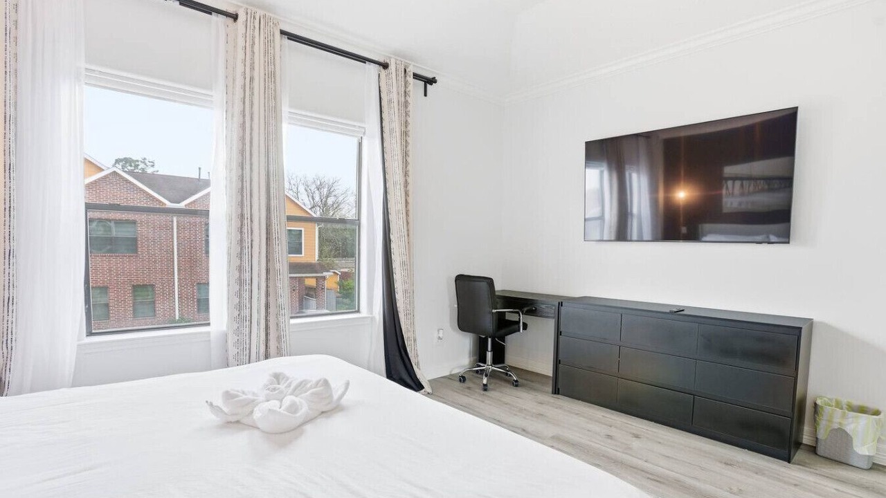 Photo of Bedroom in Greater Fondren Southwest
