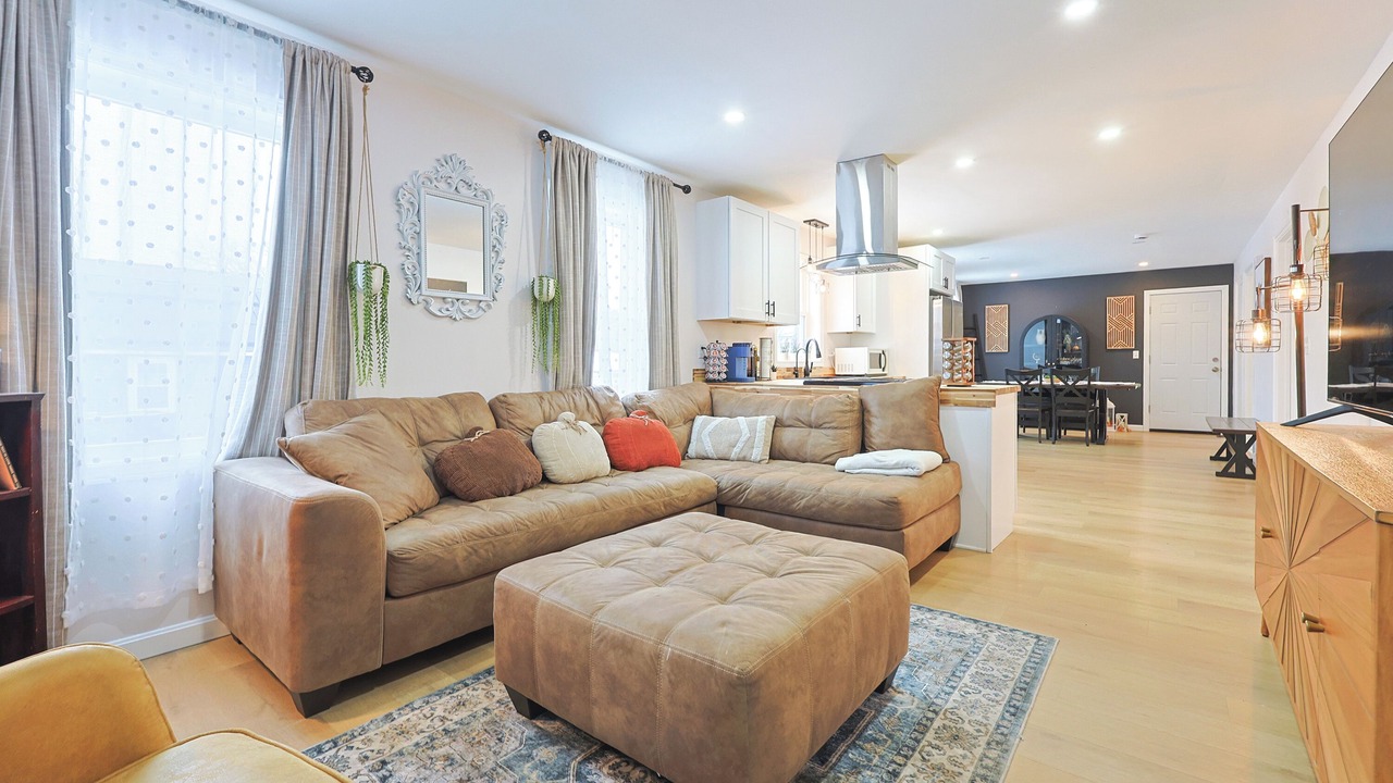 Photo of Livingroom in Providence