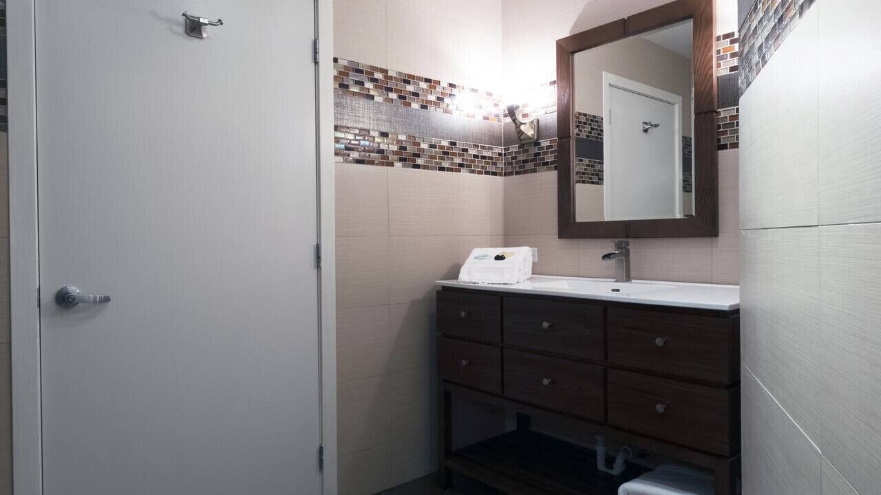 Photo of Bathroom in South Eola