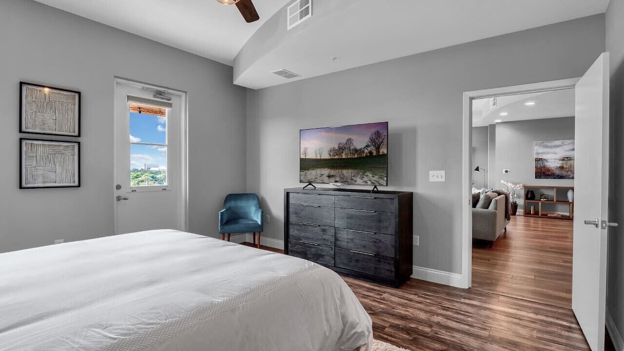 Photo of Bedroom in South Eola