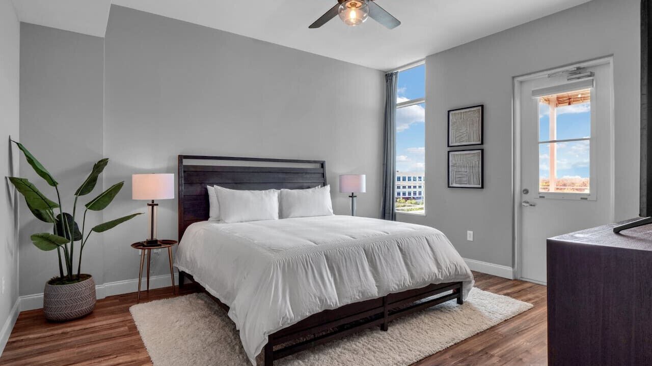 Photo of Bedroom in South Eola