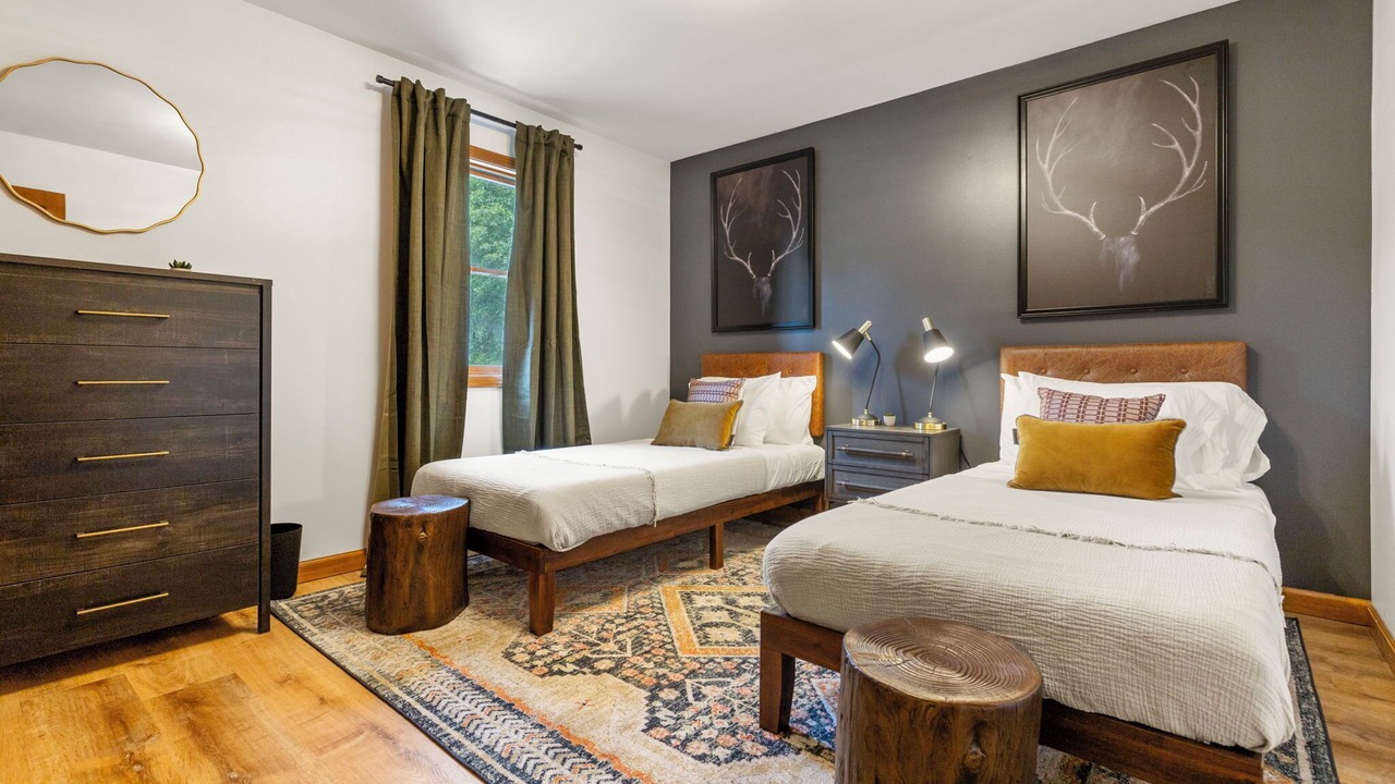 Photo of Bedroom in Logan