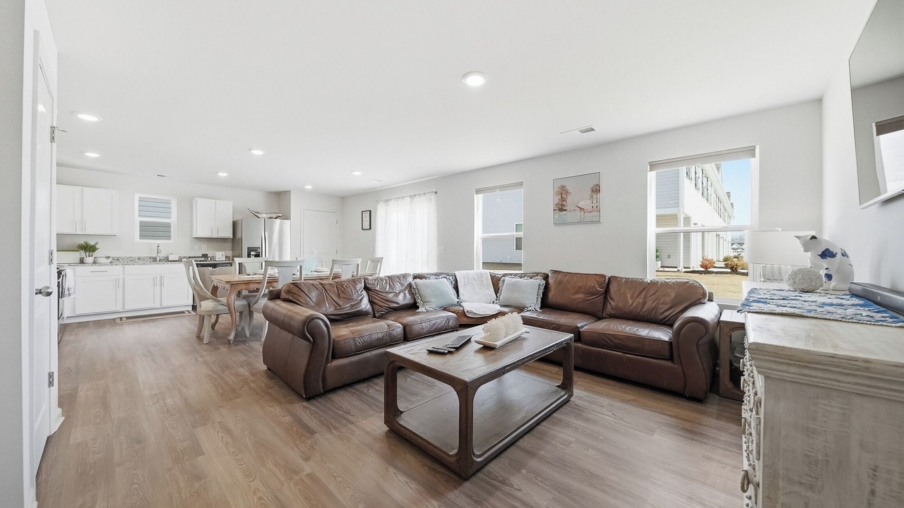 Photo of Livingroom in Newton