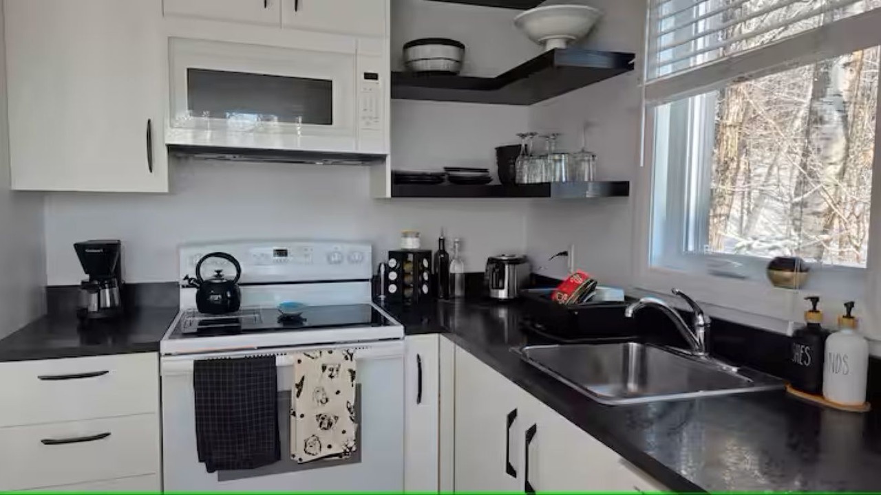 Photo of Kitchen in Sainte-Lucie-des-Laurentides