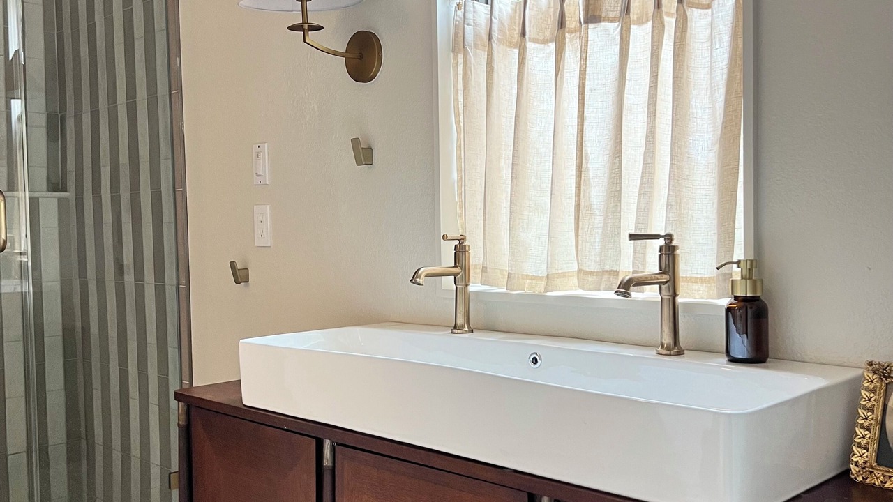 Photo of Bathroom in Granbury