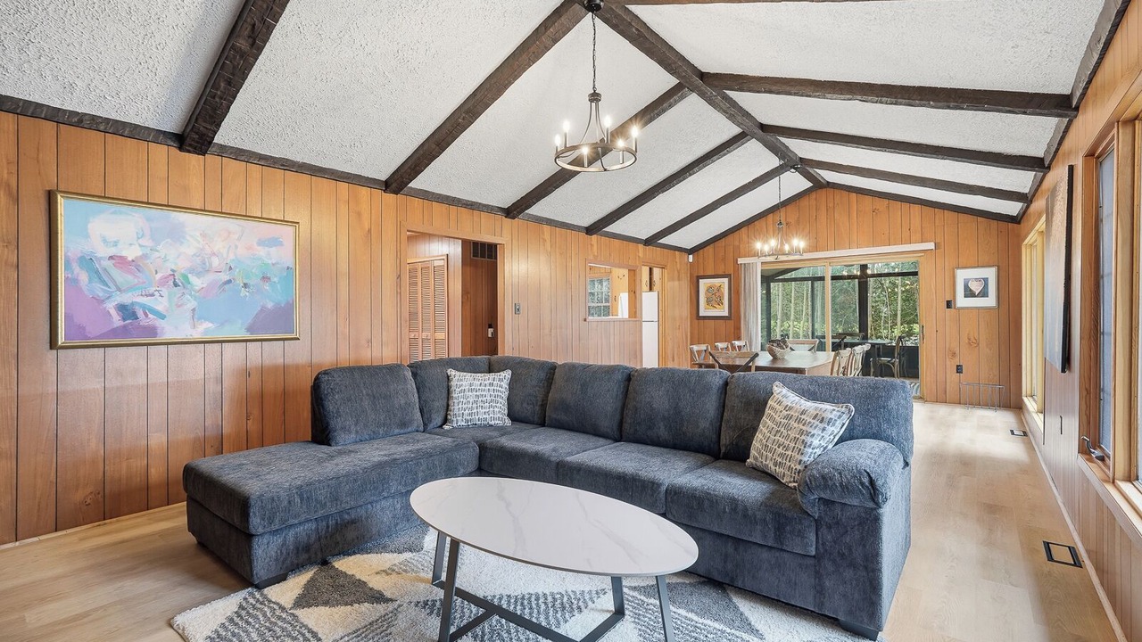 Photo of Livingroom in Beaverton