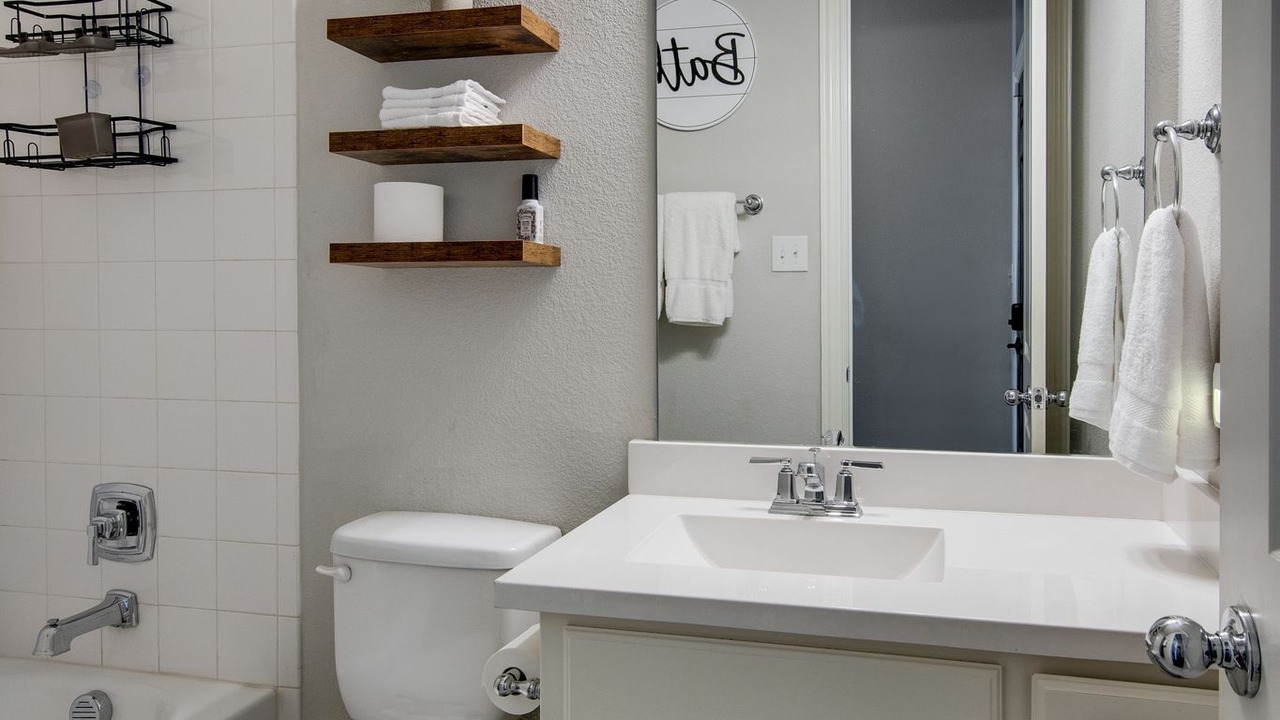 Photo of Bathroom in Tarrant County