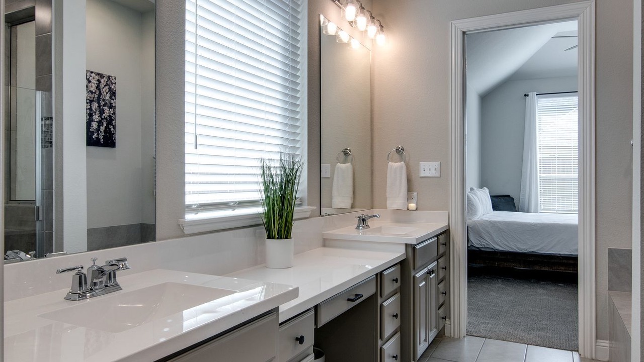 Photo of Bathroom in Tarrant County