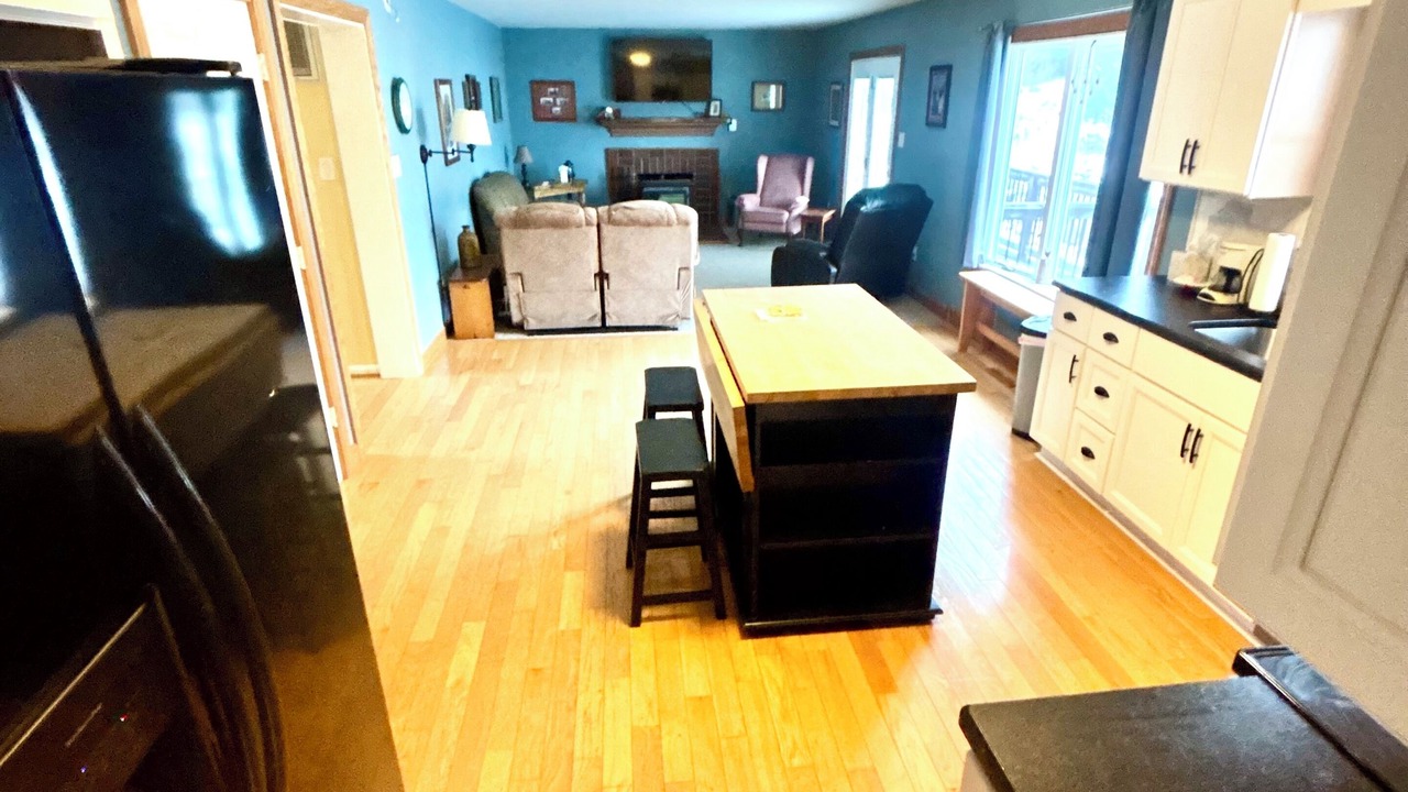 Photo of Livingroom in Blacksburg