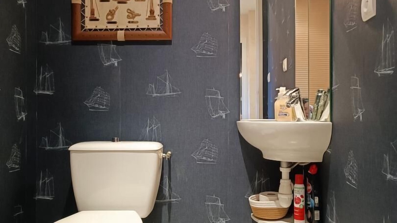 Photo of Bathroom in Cahors