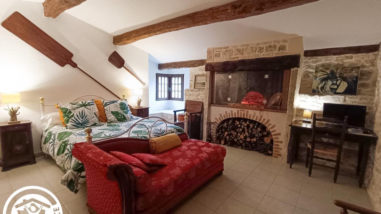 Photo of Bedroom in Cahors