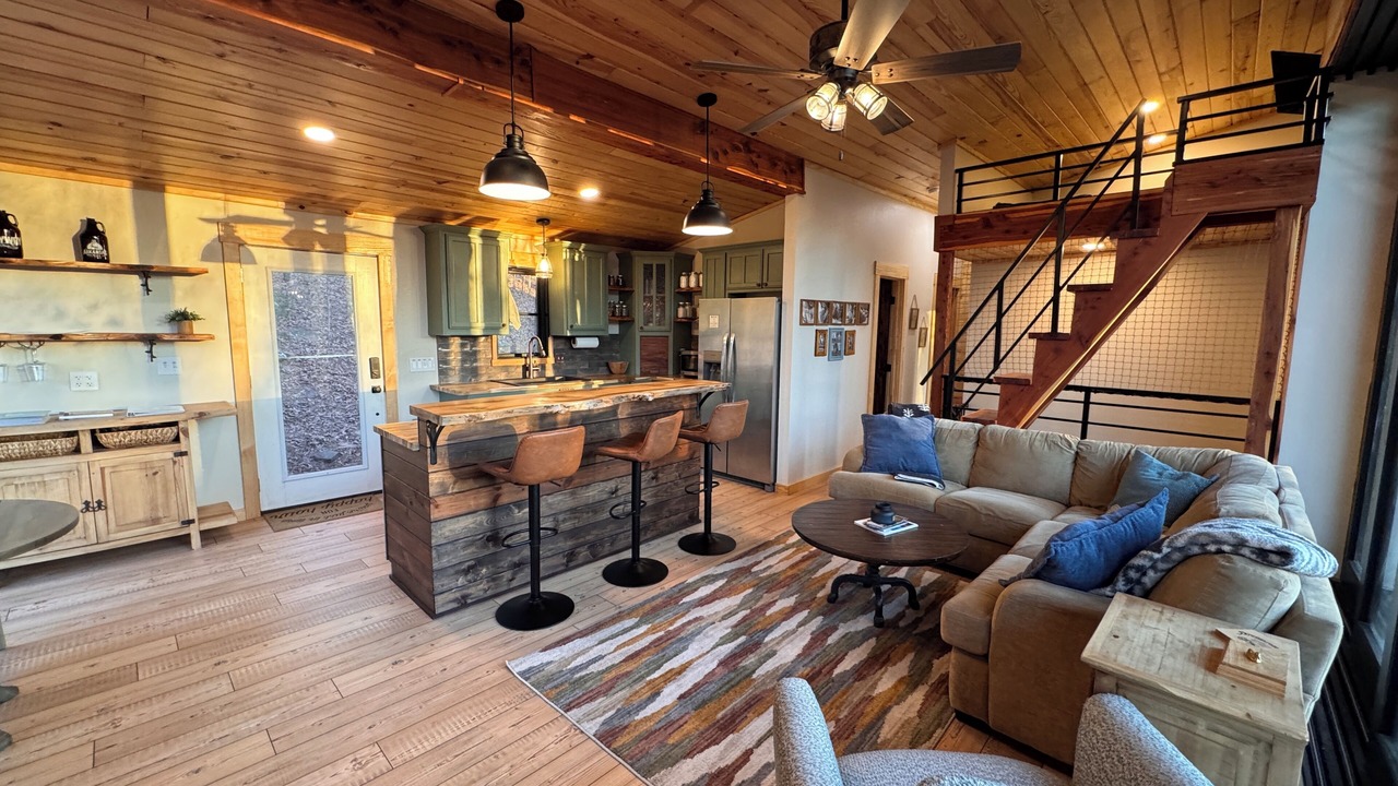 Photo of Livingroom in Clarksville