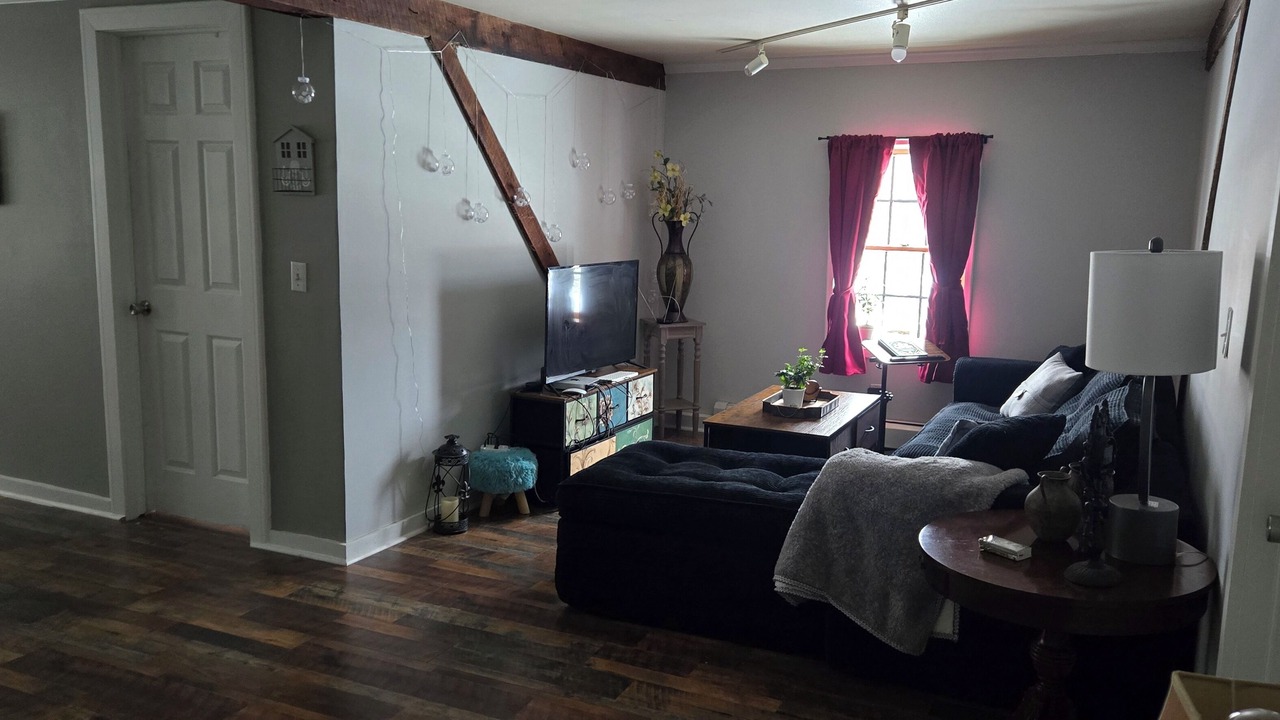 Photo of Livingroom in Cooperstown - Otsego Lake