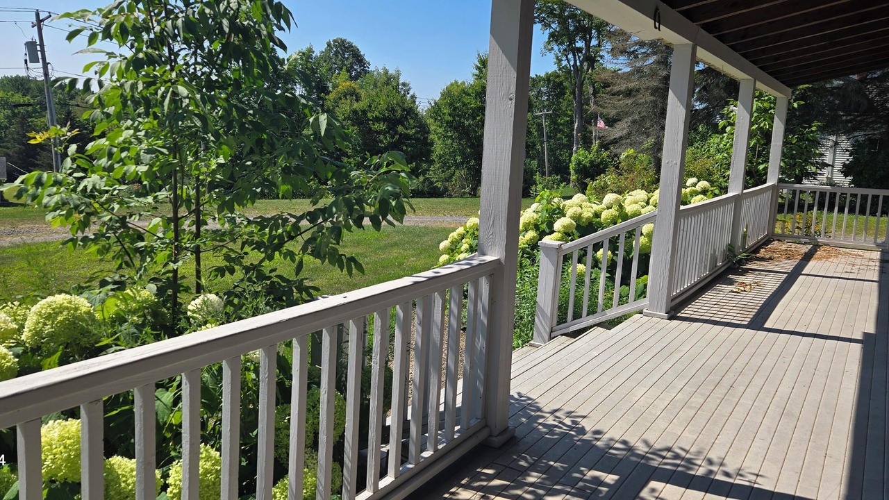 Photo of Patio Balcony in Cooperstown - Otsego Lake