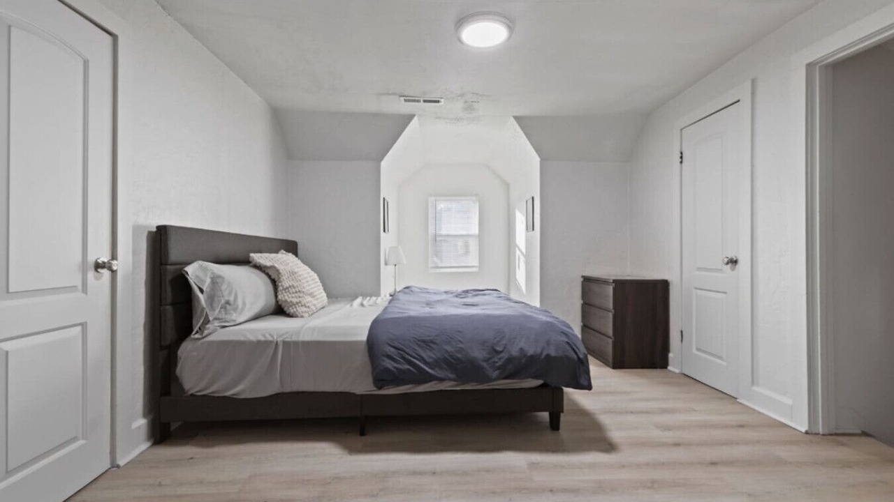 Photo of Bedroom in Near Eastside