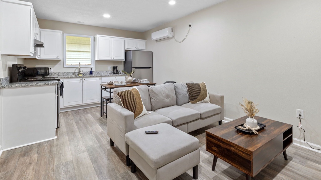Photo of Livingroom in Sulphur