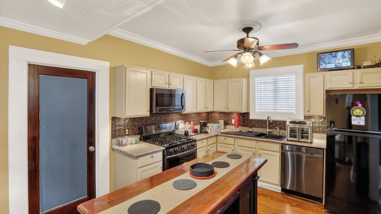 Photo of Kitchen in Irish Channel