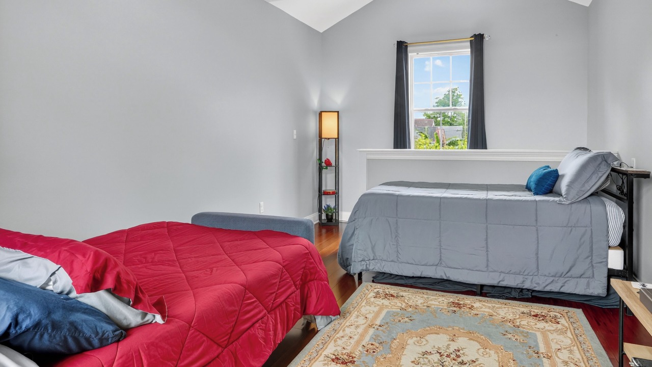 Photo of Bedroom in Irish Channel
