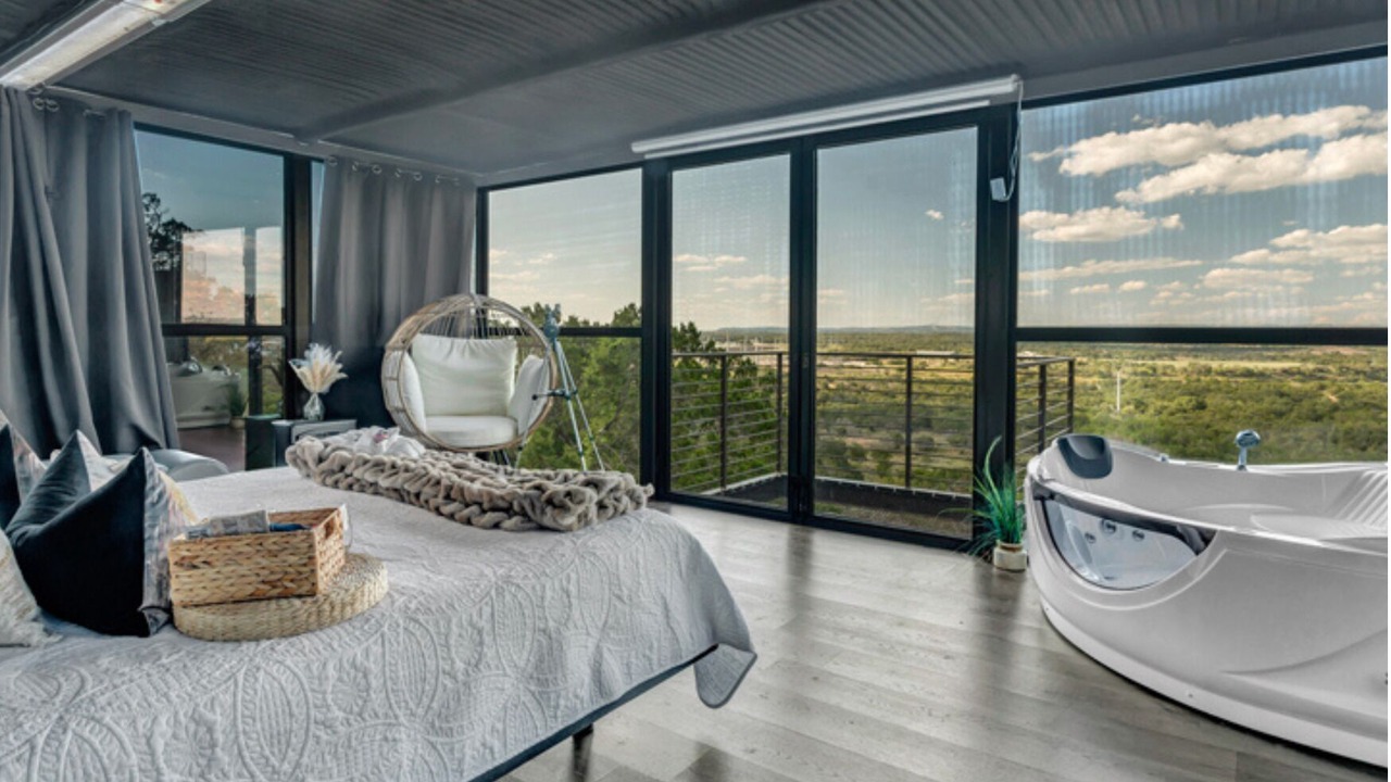 Photo of Bedroom in Cottonwood Shores