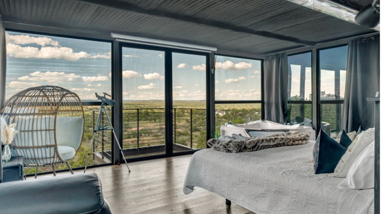 Photo of Bedroom in Cottonwood Shores