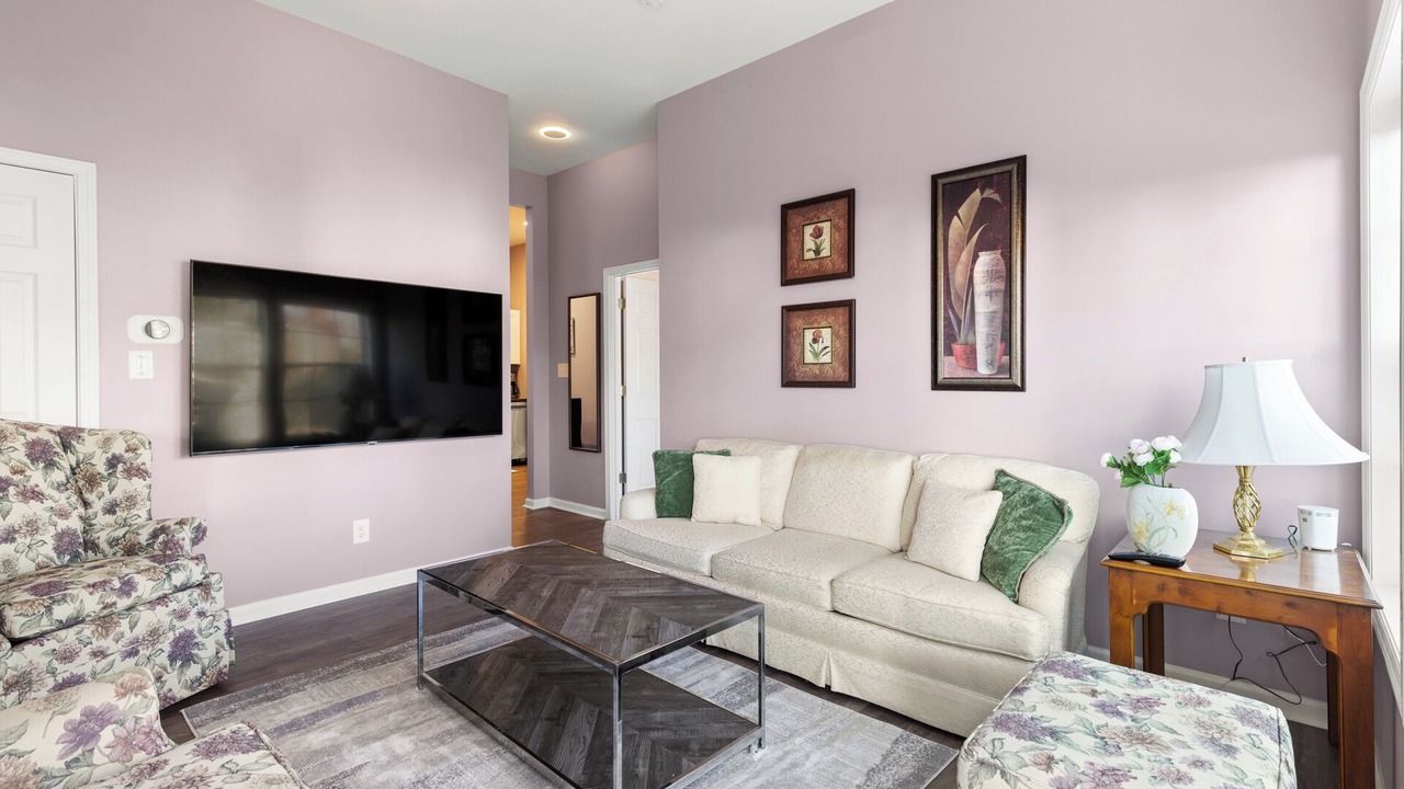 Photo of Livingroom in Southeast Raleigh