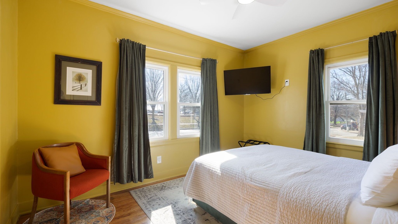 Photo of Bedroom in Warrensburg