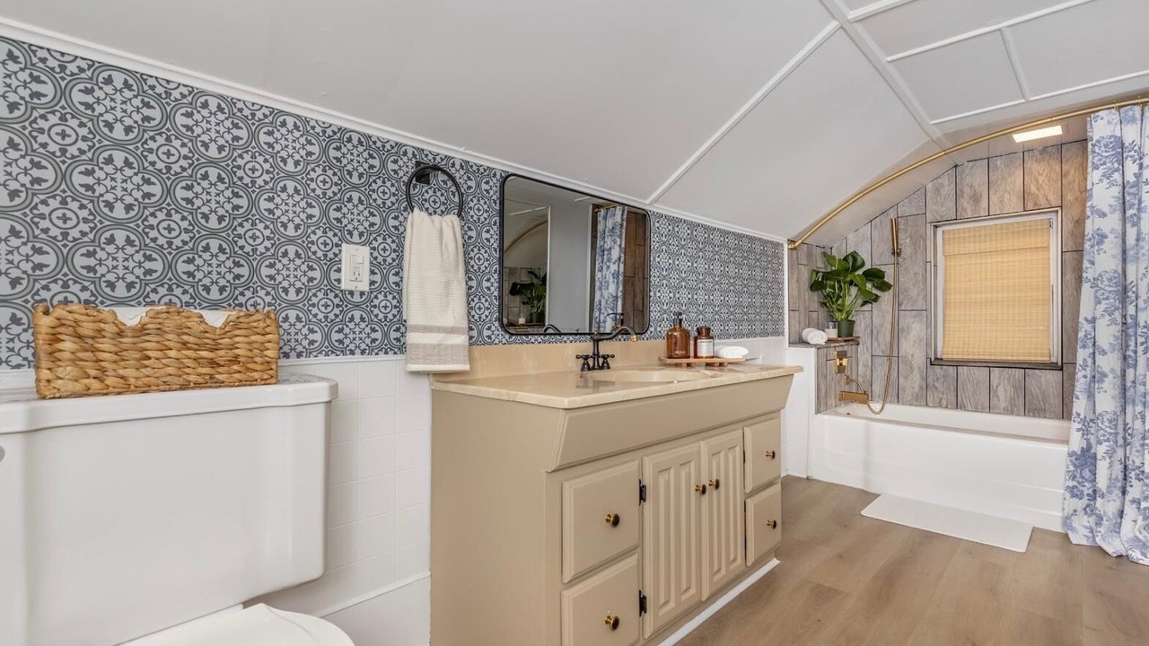Photo of Bathroom in Wallkill