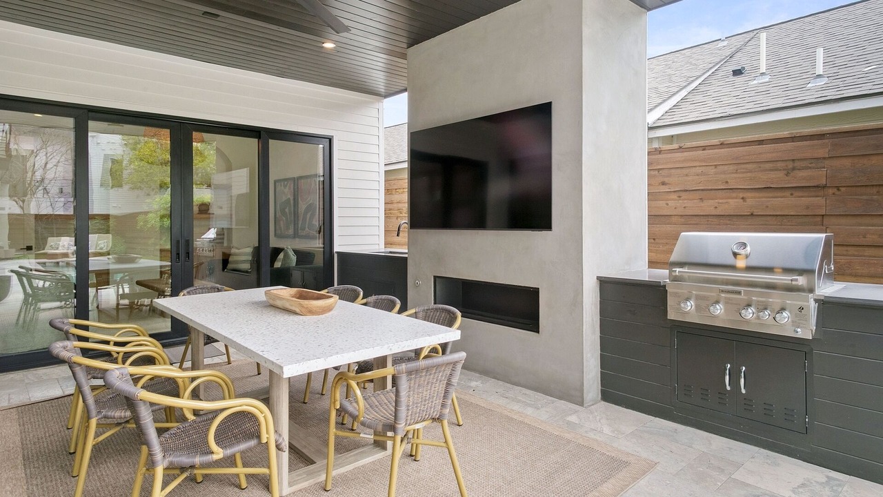 Photo of Outdoor in Knox - Henderson