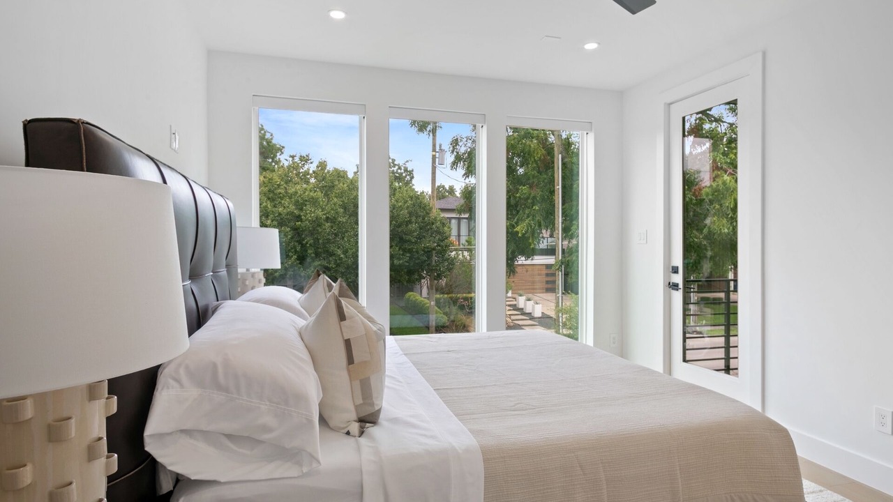 Photo of Bedroom in Knox - Henderson