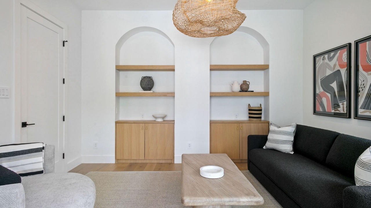 Photo of Livingroom in Knox - Henderson