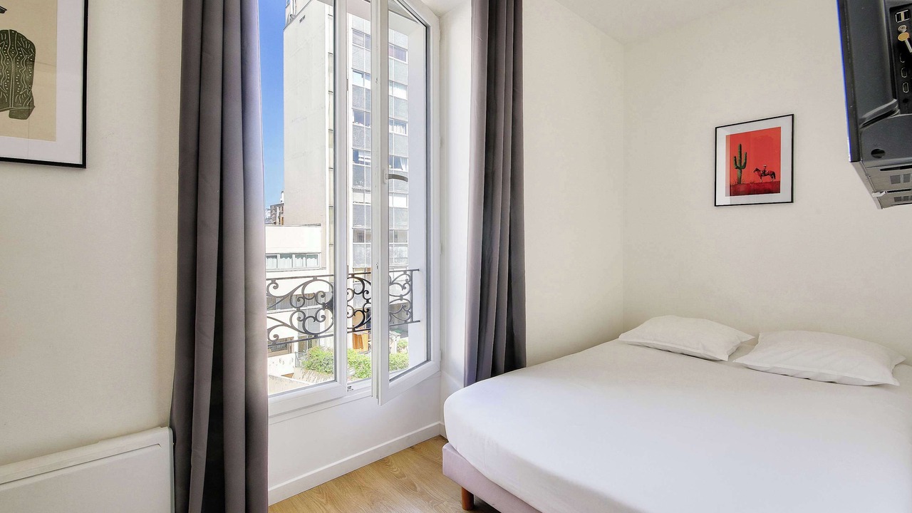 Photo of Bedroom in Petit-Ivry
