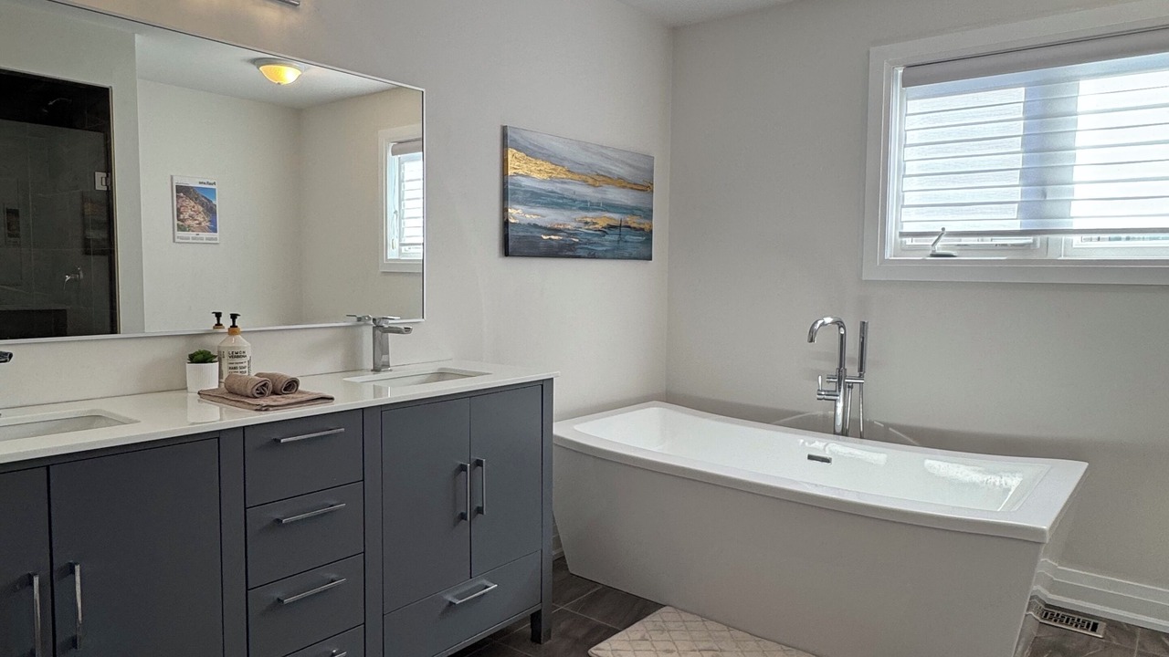 Photo of Bathroom in Courtice