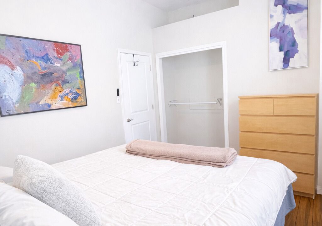 Photo of Bedroom in South Broadway