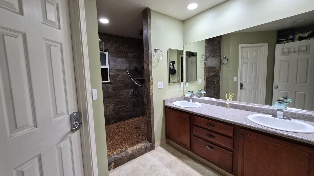 Photo of Bathroom in Kihei