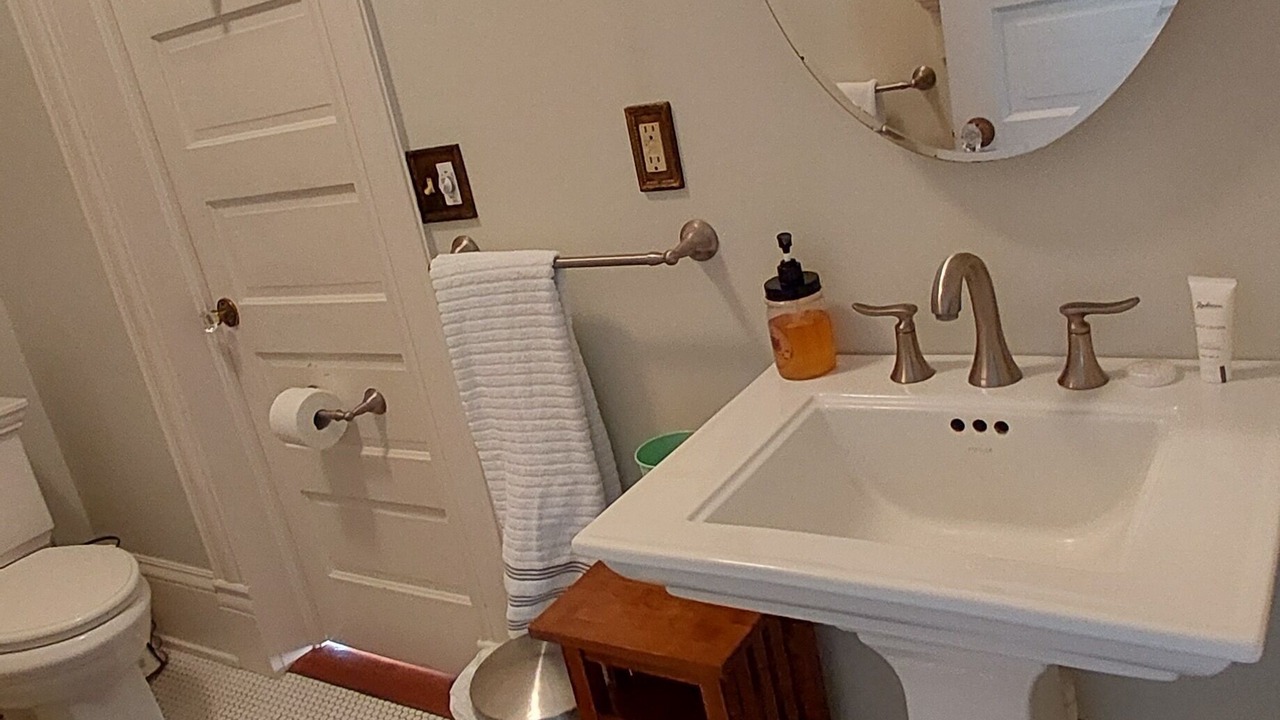 Photo of Bathroom in Woodbine